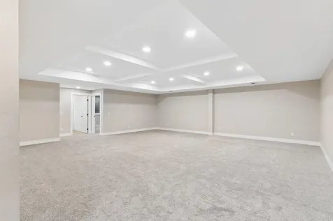 1219 W 7th Street Waterloo IA 50702