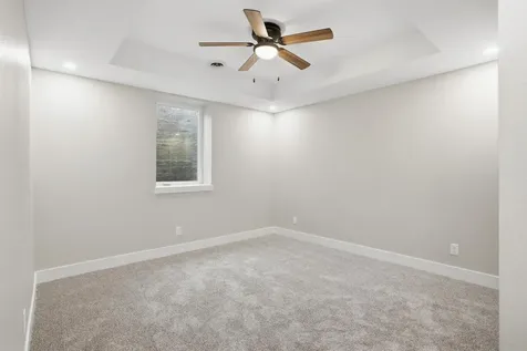 1219 W 7th Street Waterloo IA 50702