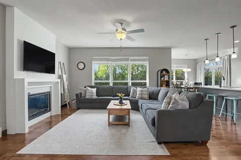 2921 Timber Cove Drive Cedar Falls IA 50613