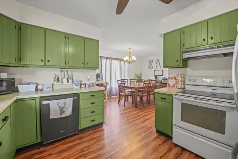 714 2nd Avenue Ackley IA 50601