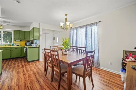 714 2nd Avenue Ackley IA 50601