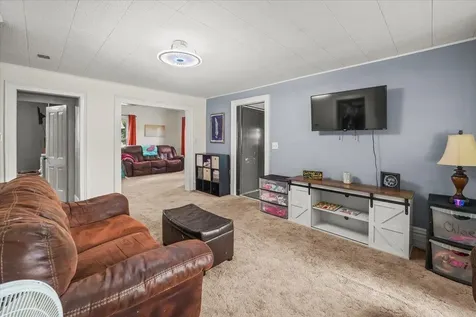 714 2nd Avenue Ackley IA 50601