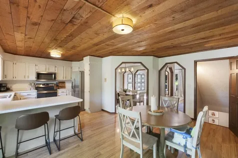 2215 Minnetonka Drive Cedar Falls IA 50613