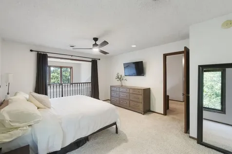 2215 Minnetonka Drive Cedar Falls IA 50613