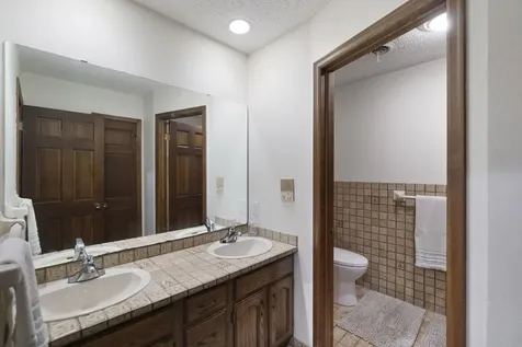 2215 Minnetonka Drive Cedar Falls IA 50613