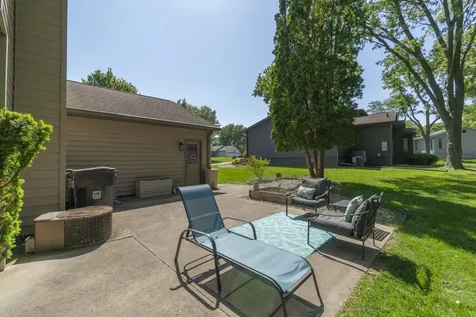 2215 Minnetonka Drive Cedar Falls IA 50613
