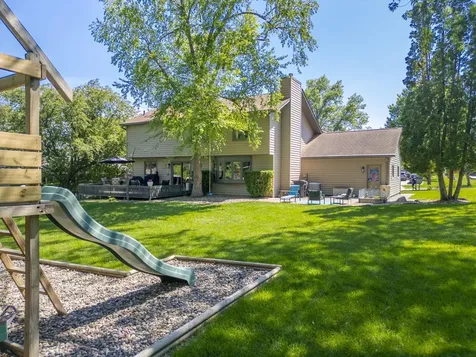 2215 Minnetonka Drive Cedar Falls IA 50613