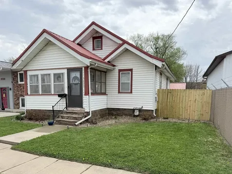 1733 Falls Avenue Waterloo IA 50701