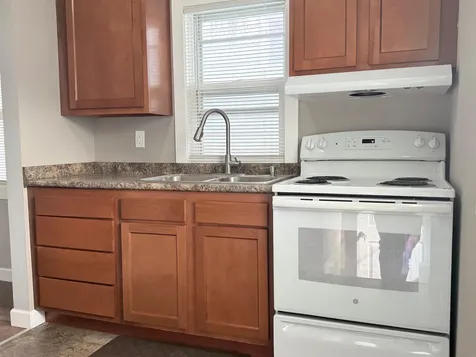 1733 Falls Avenue Waterloo IA 50701