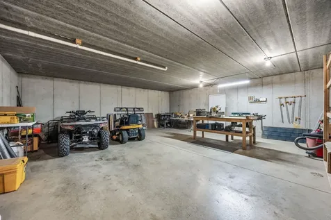 37754 390th Street Guttenberg IA 52052