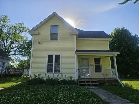 124 6th Avenue SE Oelwein IA 50662