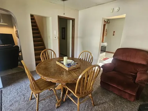 124 6th Avenue SE Oelwein IA 50662