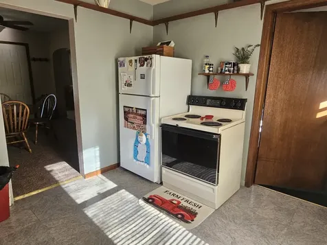 124 6th Avenue SE Oelwein IA 50662