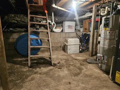 124 6th Avenue SE Oelwein IA 50662