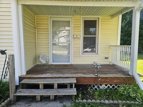 124 6th Avenue SE Oelwein IA 50662