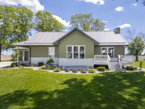 2044 Hwy 63 Highway Traer IA 50675