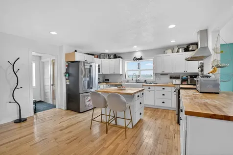 1515 Mm Avenue Traer IA 50675