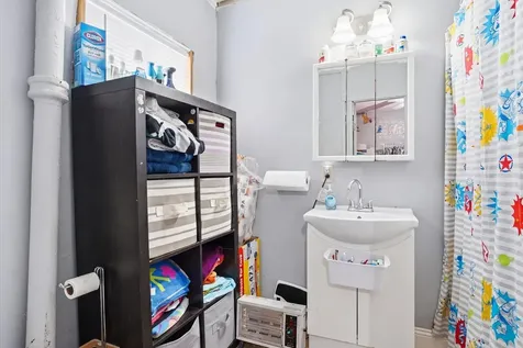 3008 SW Schaeffer Drive Cedar Rapids IA 52404