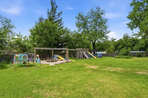 3008 SW Schaeffer Drive Cedar Rapids IA 52404