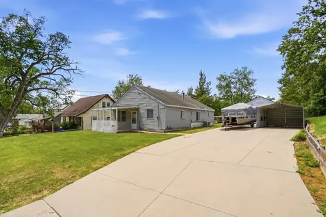 3008 SW Schaeffer Drive Cedar Rapids IA 52404