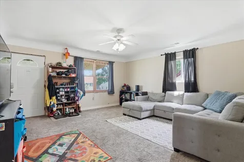 3008 SW Schaeffer Drive Cedar Rapids IA 52404