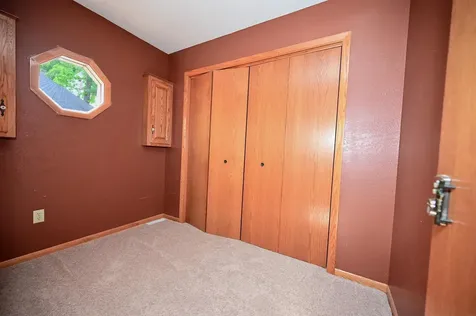 18889 171 Street Avenue Manchester IA 52057