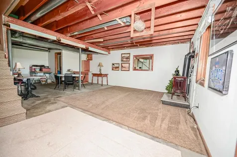 18889 171 Street Avenue Manchester IA 52057