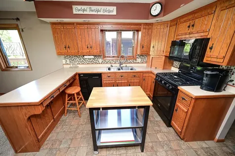 18889 171 Street Avenue Manchester IA 52057