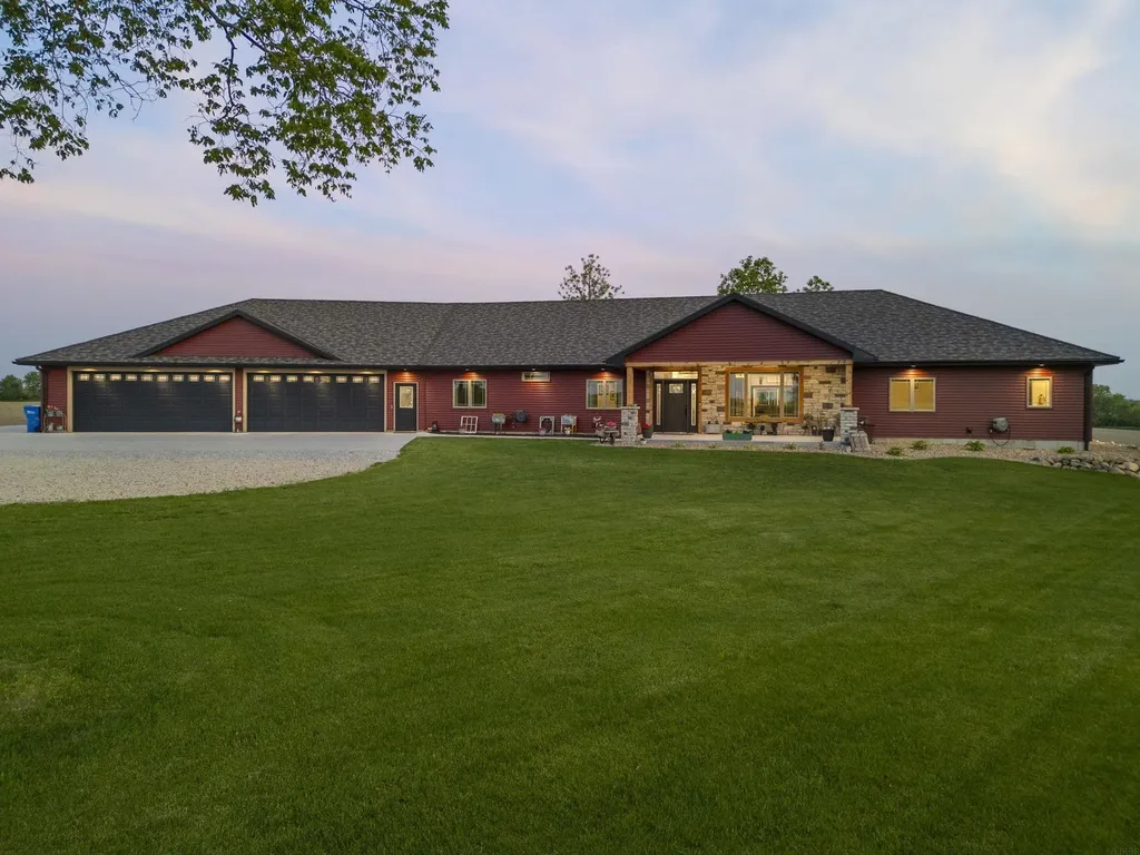 9035 Winslow Road Janesville IA 50647