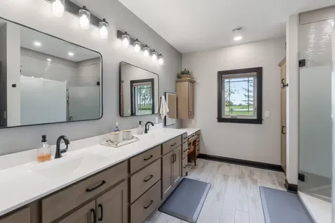 9035 Winslow Road Janesville IA 50647
