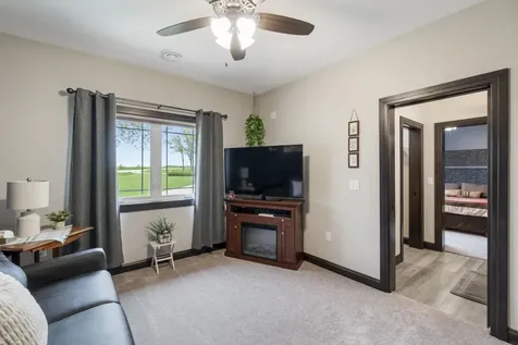 9035 Winslow Road Janesville IA 50647