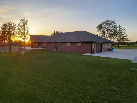 9035 Winslow Road Janesville IA 50647