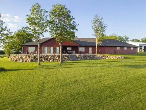 9035 Winslow Road Janesville IA 50647