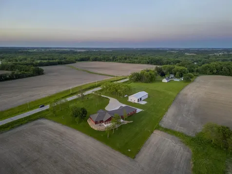 9035 Winslow Road Janesville IA 50647