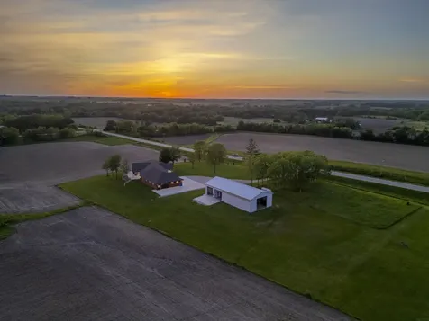 9035 Winslow Road Janesville IA 50647