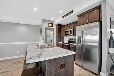 1204 Loren Drive Cedar Falls IA 50613