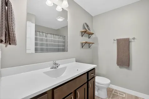1204 Loren Drive Cedar Falls IA 50613