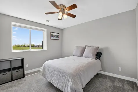 1204 Loren Drive Cedar Falls IA 50613