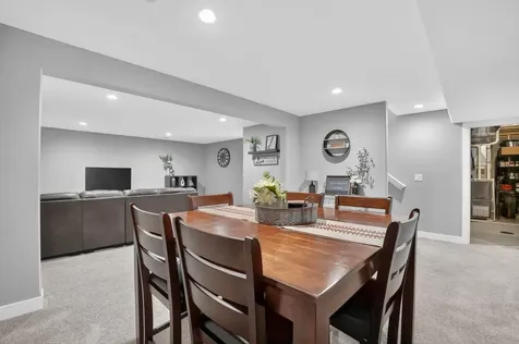 1204 Loren Drive Cedar Falls IA 50613