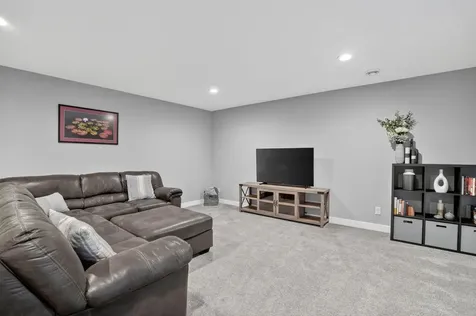 1204 Loren Drive Cedar Falls IA 50613