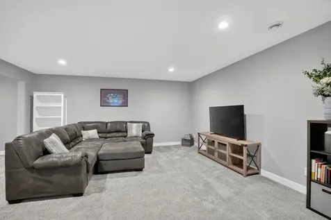 1204 Loren Drive Cedar Falls IA 50613