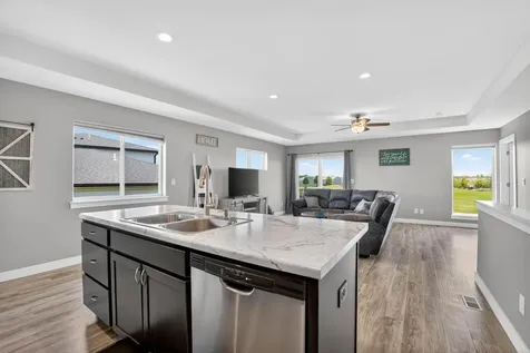 1204 Loren Drive Cedar Falls IA 50613