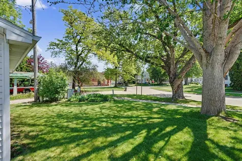 100 Home Park Boulevard Waterloo IA 50701