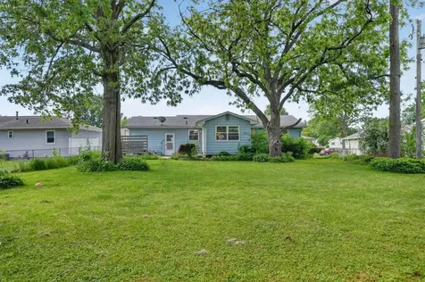 576 Pioneer Road Waterloo IA 50701