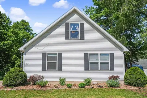 628 Main Street Janesville IA 50647