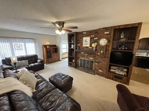 505 1st Avenue Ackley IA 50601
