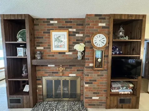505 1st Avenue Ackley IA 50601