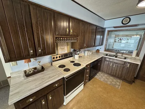505 1st Avenue Ackley IA 50601