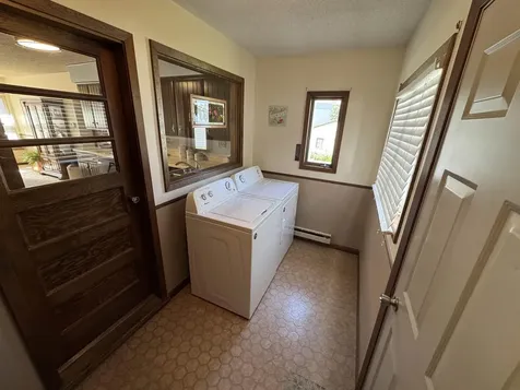 505 1st Avenue Ackley IA 50601