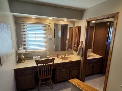 505 1st Avenue Ackley IA 50601
